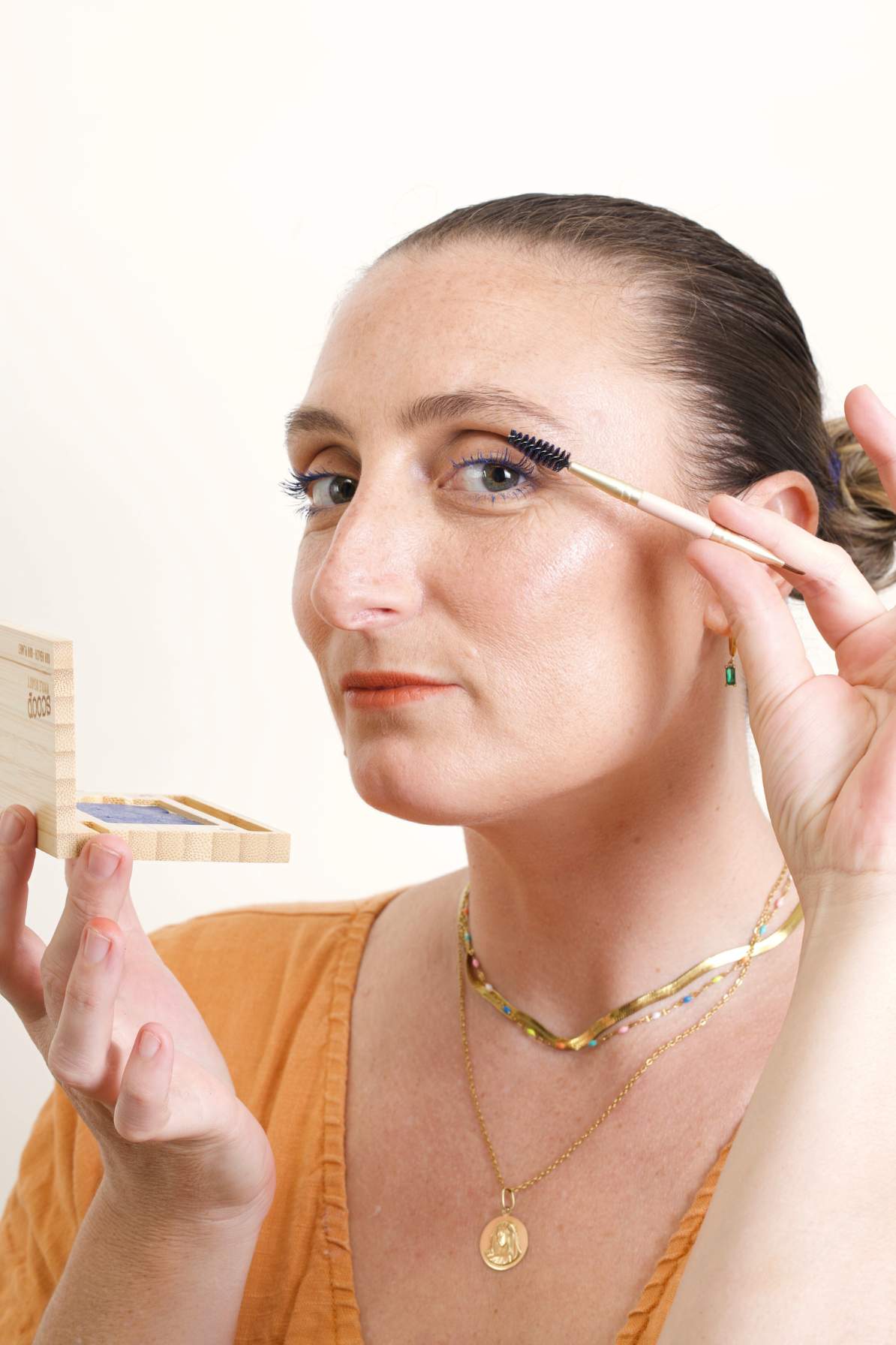 Mud Cake Mascara Compact
