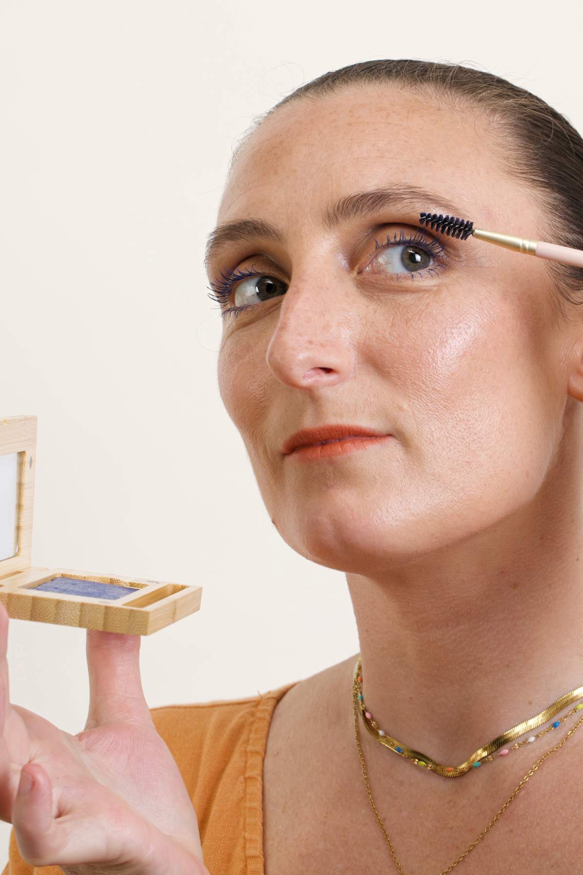 Mud Cake Mascara Compact