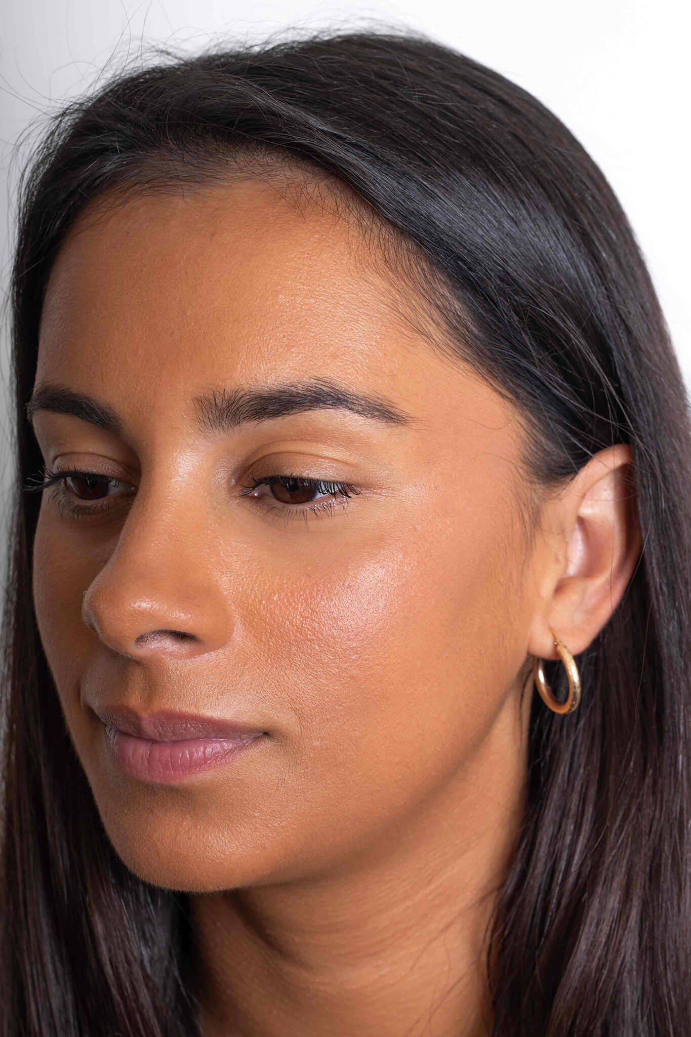 Hyaluronic-Infused Natural Liquid Cover