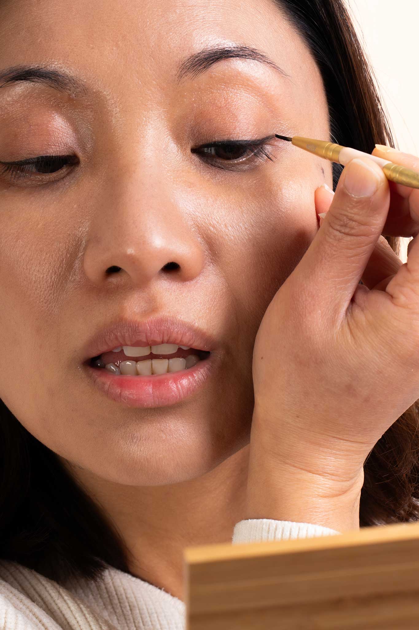 Mud Cake Mascara Compact